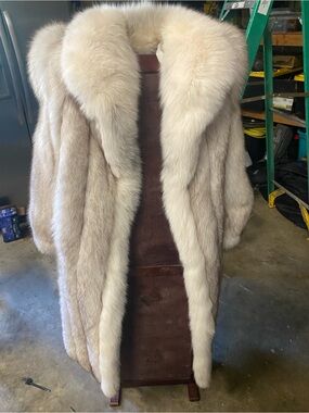 Women's real fox fur coat  with Plush Collar